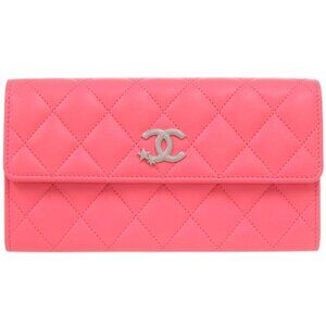 Chanel Star CC Logo Quilted Lambskin Pink Wallet
